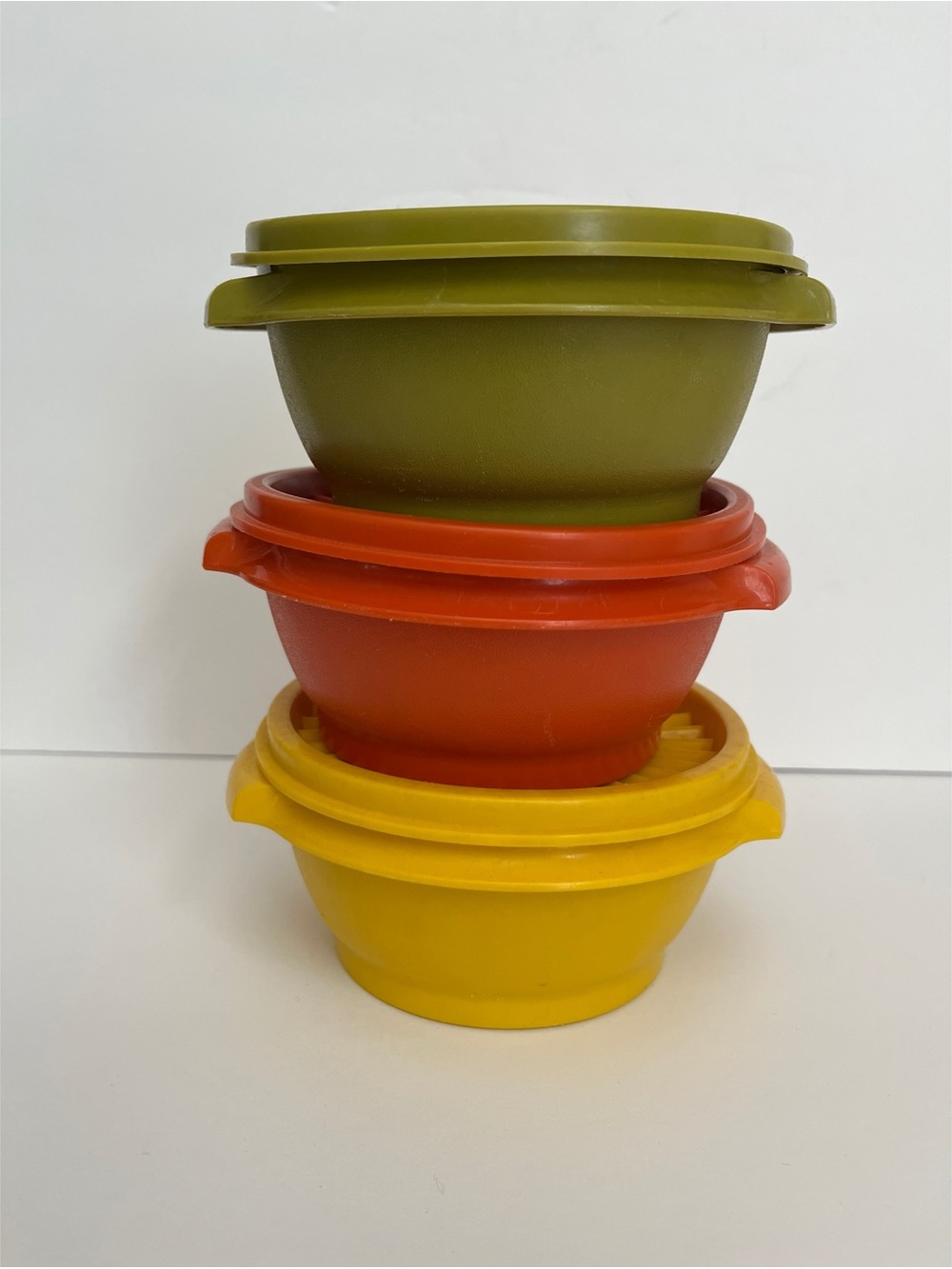 Vintage Tupperware Servalier Harvest Bowl Set of 3